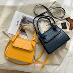 Small square bag retro armpit bag women''s bag – image 10