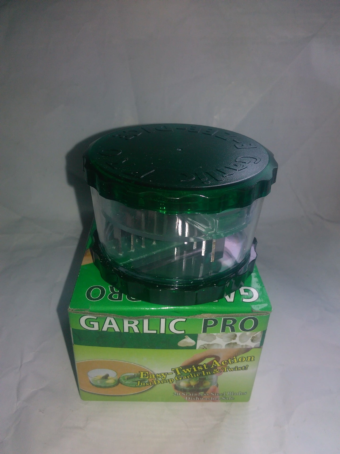 Kitchen gadgets garlic peeler – image 2