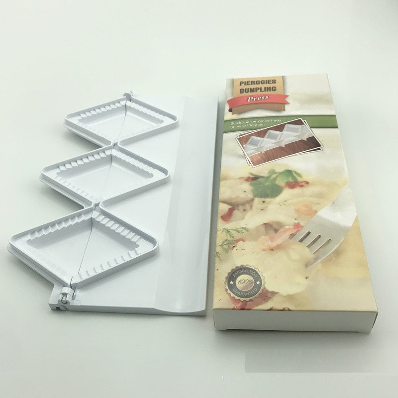 Kitchen Gadgets Triangular Dumpling Mould – image 2