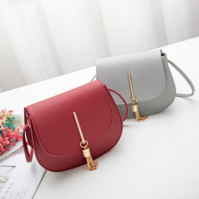 Shoulder bag tassel round bag women bag – image 8