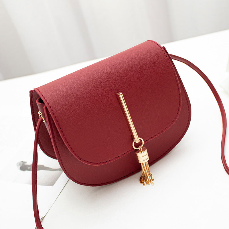 Shoulder bag tassel round bag women bag – image 9