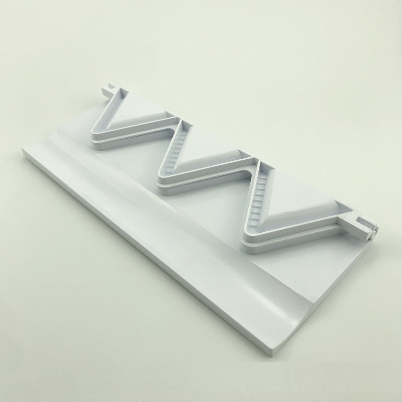 Kitchen Gadgets Triangular Dumpling Mould – image 4